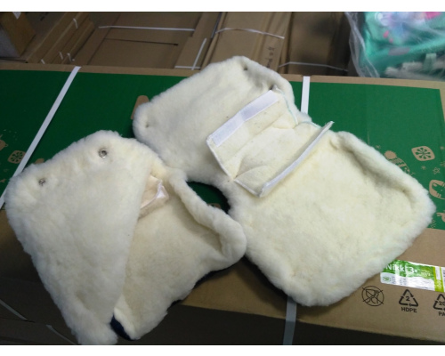 Варежки для коляски или санок