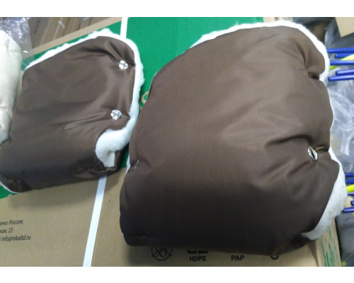 Варежки для коляски или санок